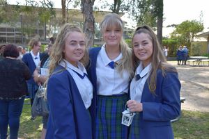 2017 Year 12 Graduation73b