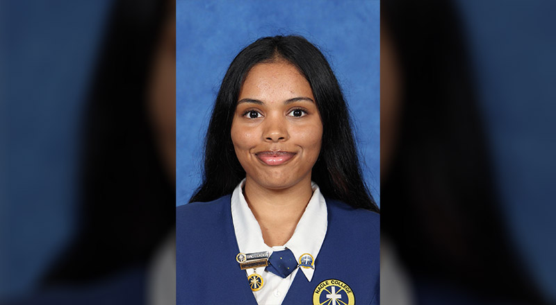 Portrait photo of Gabrielle