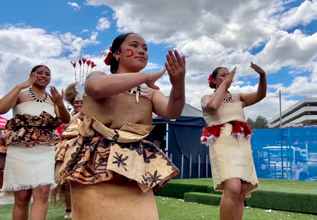 742044371255155_1437058555087063-1