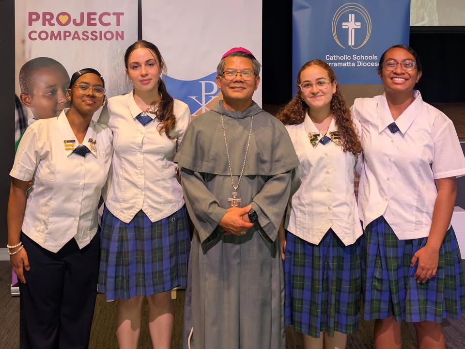 742044371255155_1516753970450854-1